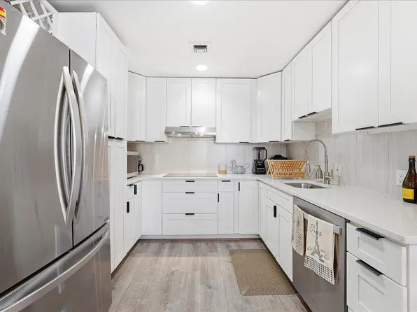 101 Shearwater Ct East image 10 of 46