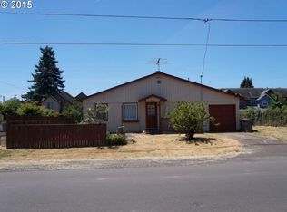 308 9th St, Dayton, OR 97114