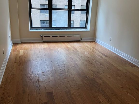 3rd image of 141 E 56th St APT 9H