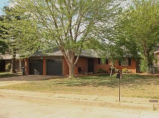 709 Robin Hill Rd, Edmond, OK 73003