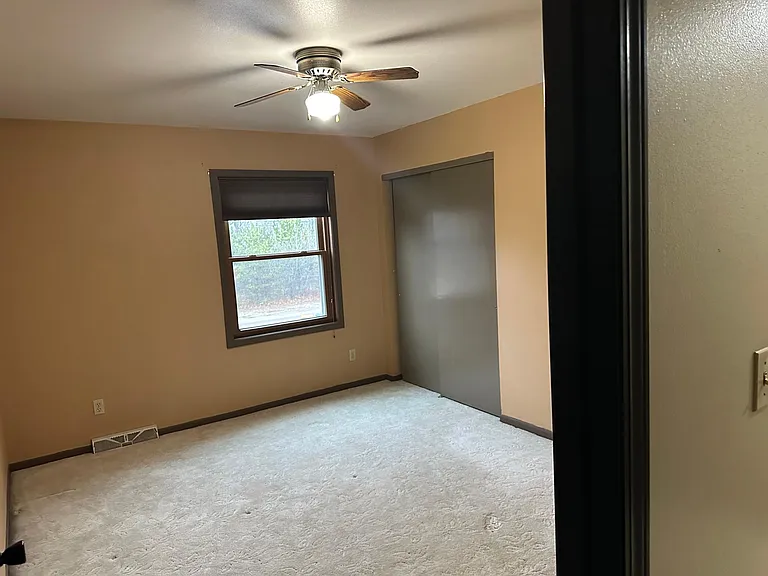 E Puetz Rd — Photo 18