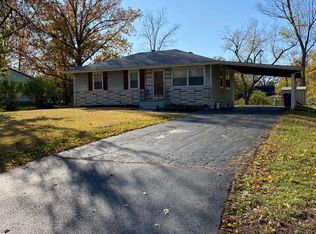 68 Vesper Dr, Ballwin, MO 63011