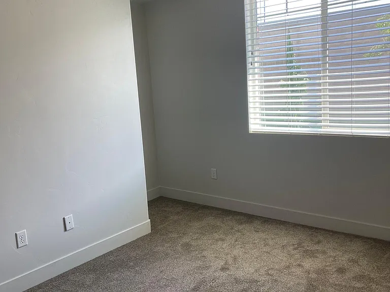 1070 E Riches Ave #15 — Photo 10