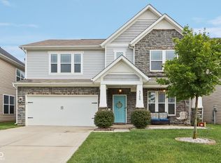 5786 Pebblebrooke Rd, Whitestown, IN 46075