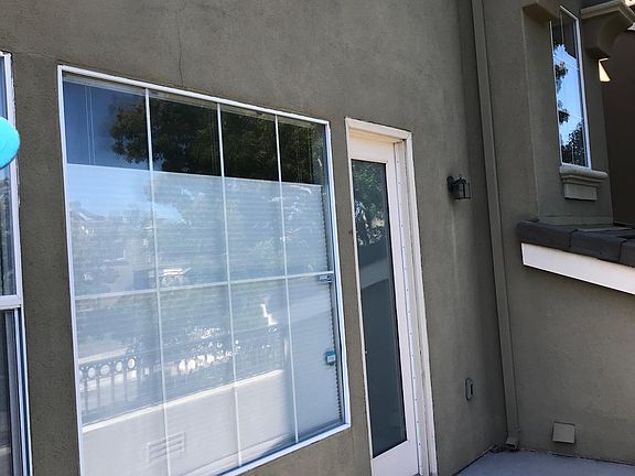 3rd image of 52 Windcrest Ln
