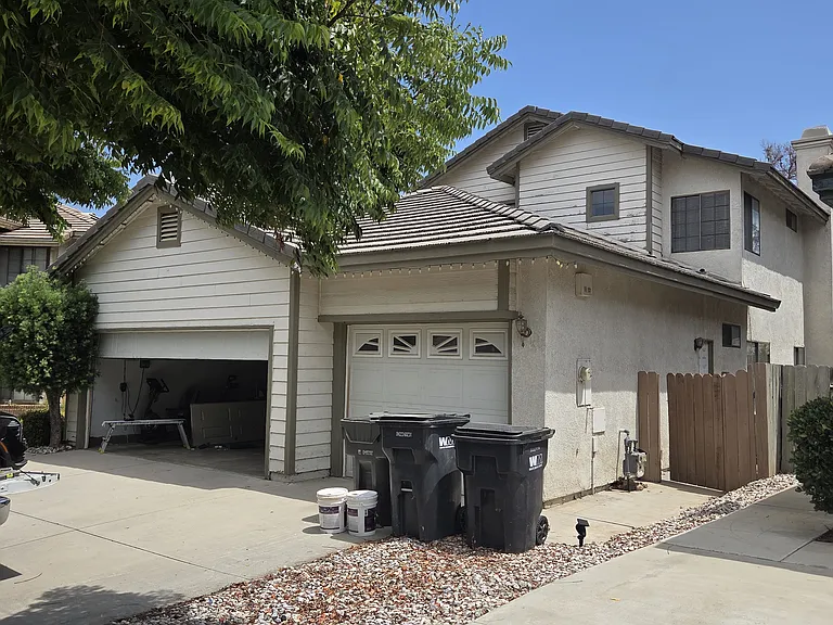 10480 Brookmead Dr — Photo 2