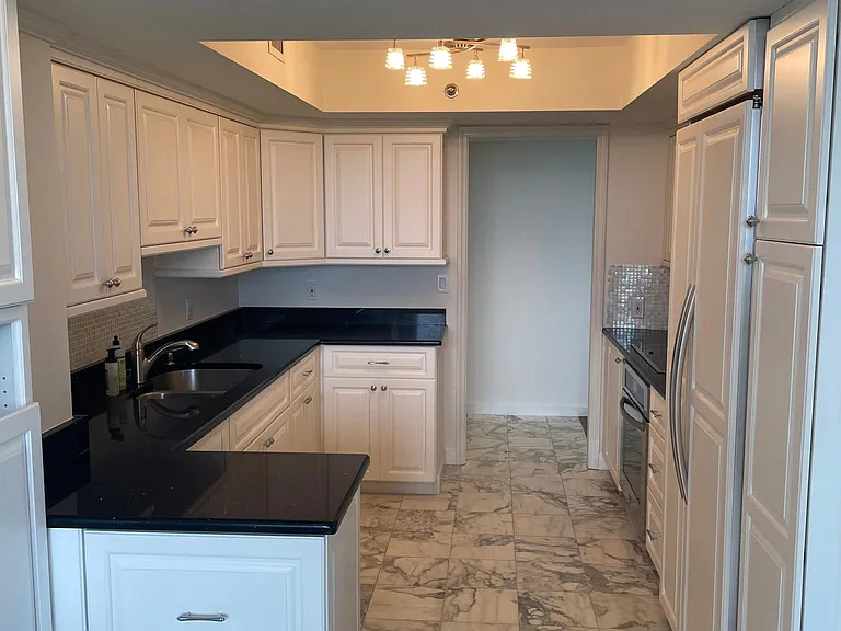 775 Longboat Club Rd #705 — Photo 15