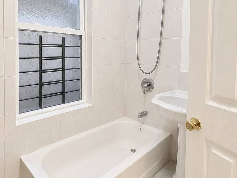 50 E 119th St #3C — Photo 5