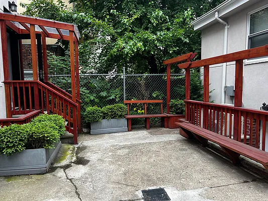 Rented by Terra Magia Inc | media 32