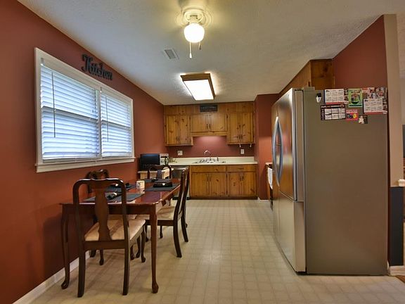 4th image of 107 Heritage Dr