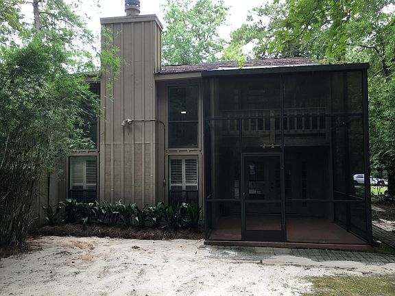 3rd image of 105 Catalpa Ln