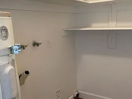 4th image of 1655 E Harmon Ave APT 4