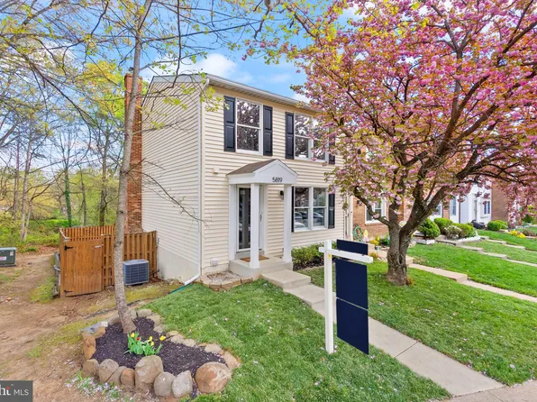5819 Rock Forest Ct, Centreville, VA 20121