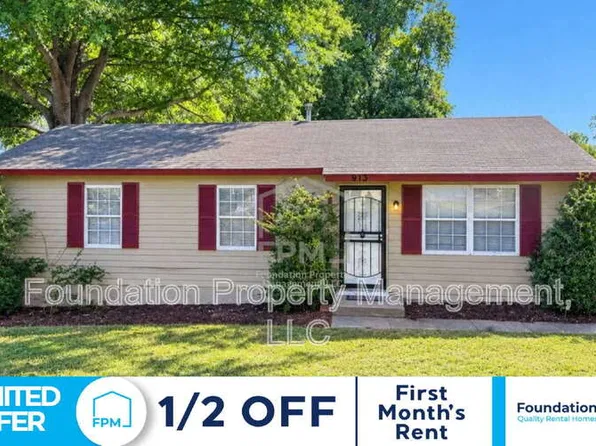 913 Western Park Dr, Memphis, TN 38109