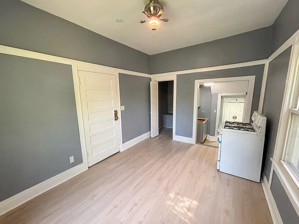 1228 Oak Ave #1R