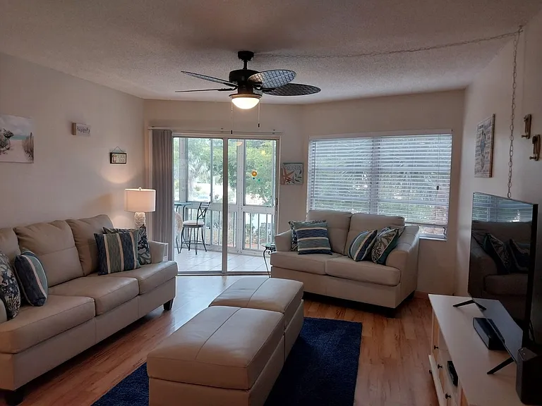 1215 S Portofino Dr #202 — Photo 3