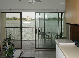 401 Lakeside Ln APT 112, Houston, TX 77058