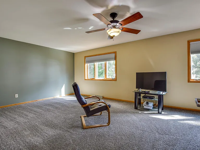 2159 Middleton Beach Rd — Photo 11