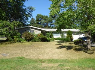 24 Reichards Ln, Wynantskill, NY 12198