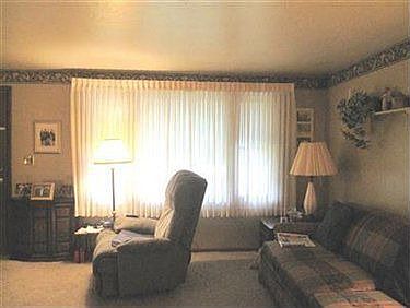 5th image of 3325 Ambert St