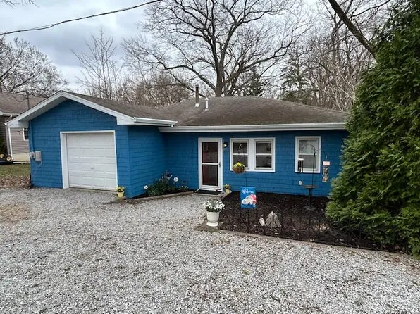 14335 Morse St, Cedar Lake, IN 46303