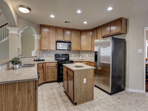 5th image of 12904 Ocean Point Dr