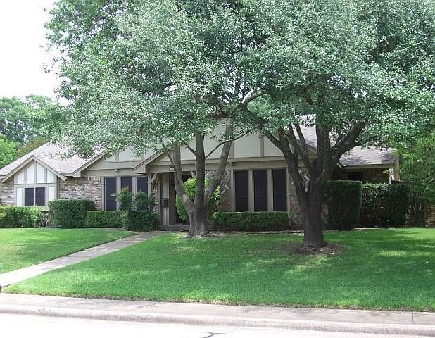 1st image of 702 Green Hills Ct