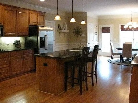 4th image of 528 Sandy Cove Dr