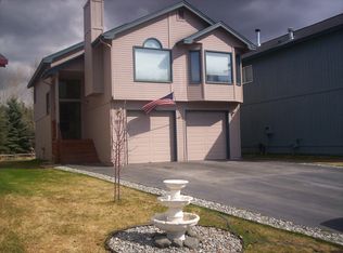 3771 Reflection Dr, Anchorage, AK 99504