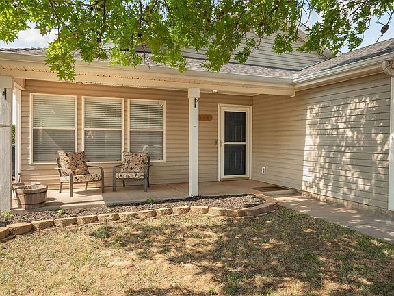 2nd image of 10449 Aberdeen Dr