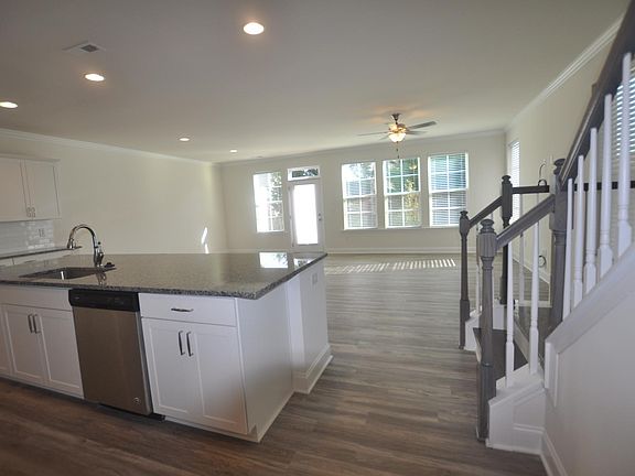 4th image of 517 Wayland Grove Ln