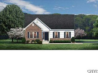 156 Shaker Hts, Camillus, NY 13031