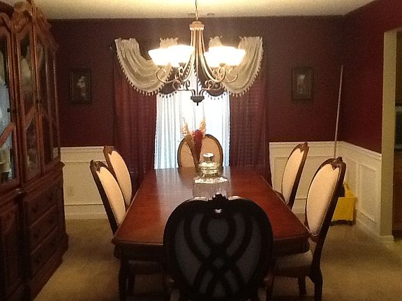 Formal dining room