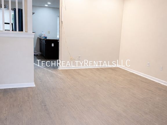 2nd image of 111 Lynch Cir #1