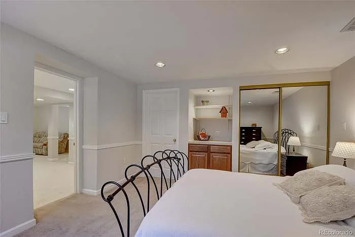 409 S Alkire St — Photo 26