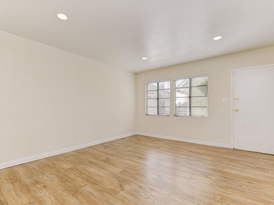 1st image of 443 19th St