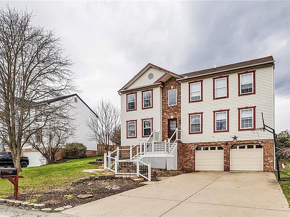 3rd image of 537 Jackson Dr