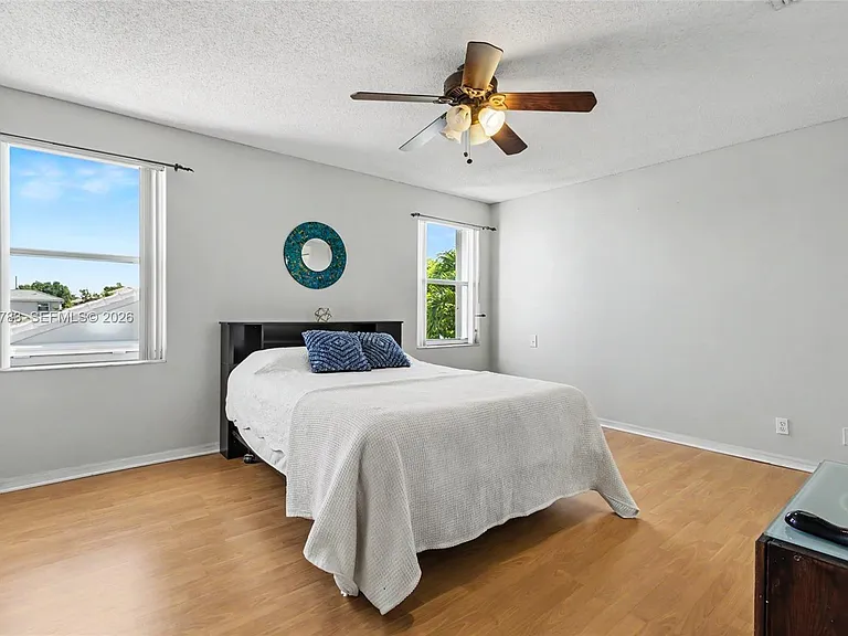 17367 SW 20th Ct — Photo 14