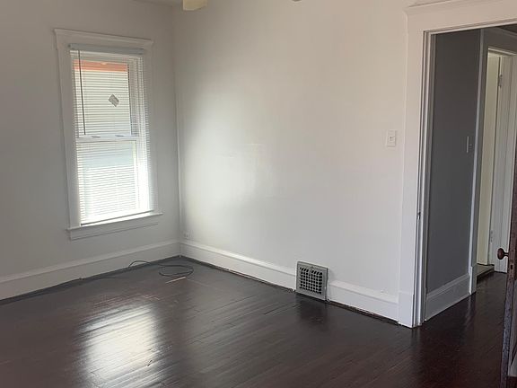 5th image of 3119 West Blvd #1