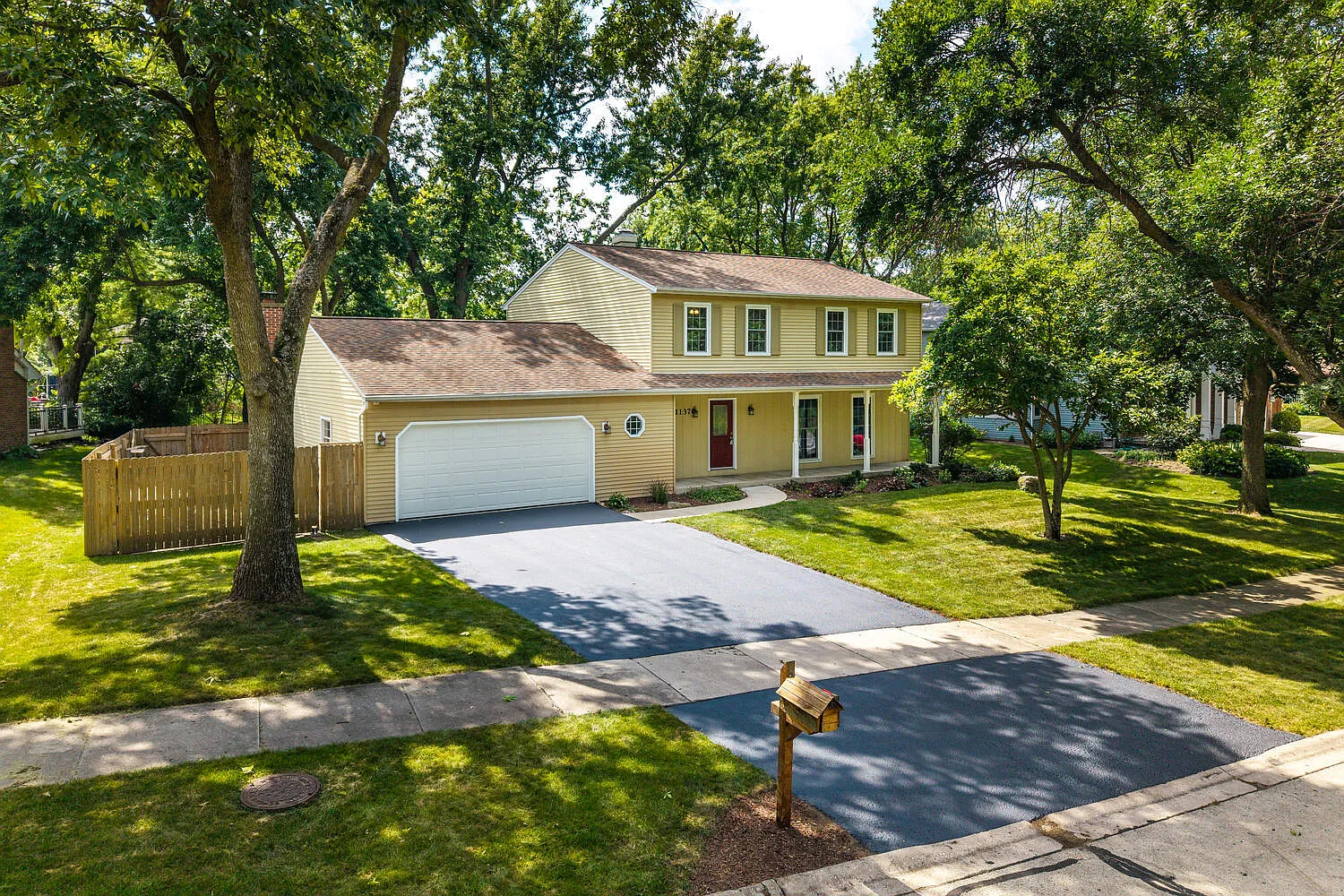 1137 Overton Ct photo 1