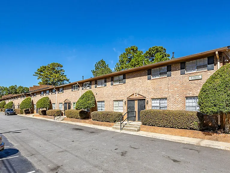 Townhomes at Pleasant Hill — Photo 21