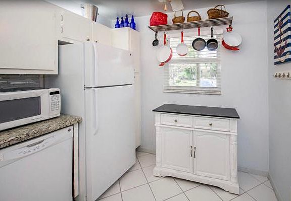 3rd image of 2700 Fiore Way #1080