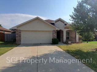 2814 La Prada Ct, Dallas, TX 75228