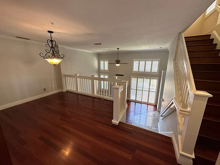 6001 Condor St — Photo 3