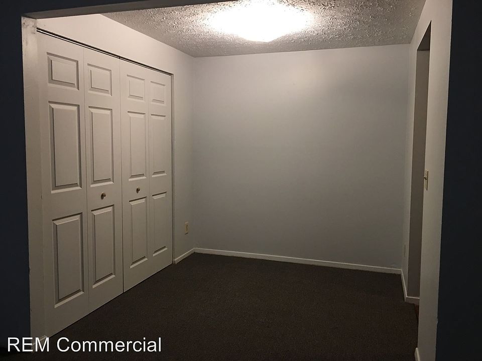 2nd image of 1508 Herbert Dr APT D