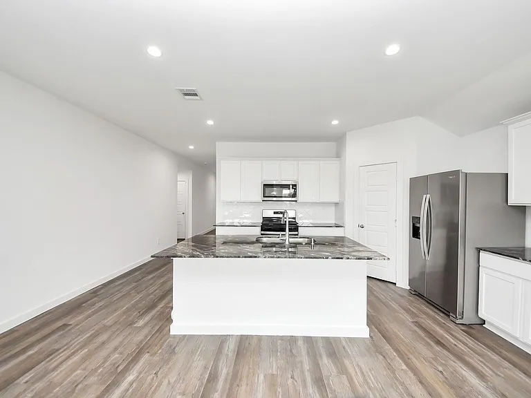 8614 Shumard Oak Dr — Photo 10