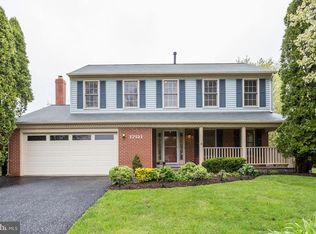 17121 Campbell Farm Rd, Poolesville, MD 20837