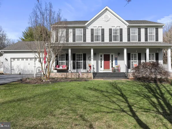 174 Snake Creek Ct, Charles Town, WV 25414