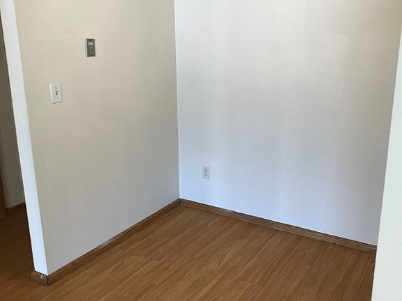 4th image of 305-317 N 95th St #11529490
