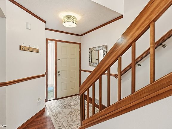 4th image of 7470 Mill Race Ln